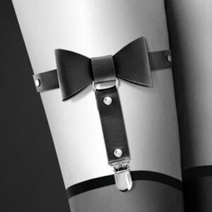 Гартер на ногу Bijoux Pour Toi - WITH BOW Black, сексуальна підв'язка з бантиком, екошкіра (SO2220)